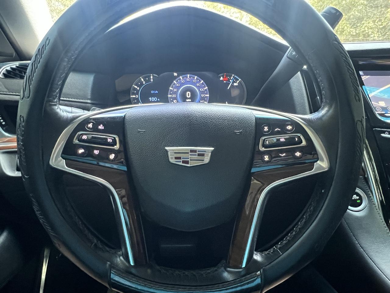 Cadillac Escalade ESV 2WD Standard 2016