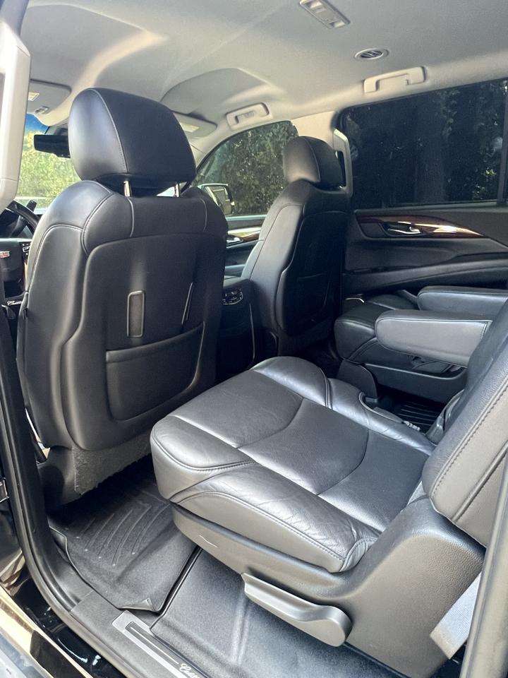 Cadillac Escalade ESV 2WD Standard 2016