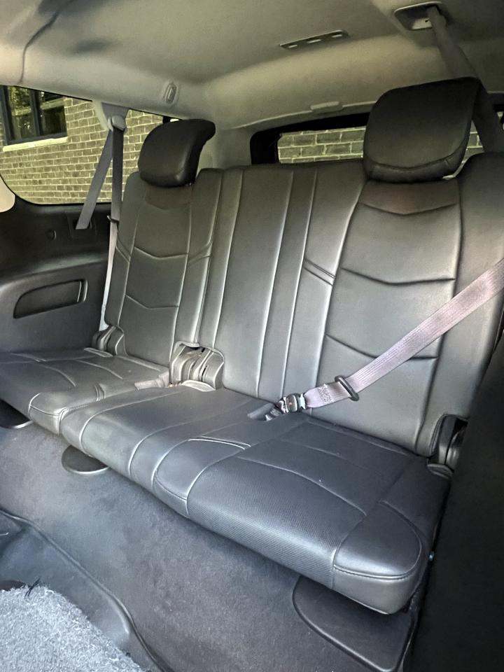 Cadillac Escalade ESV 2WD Standard 2016