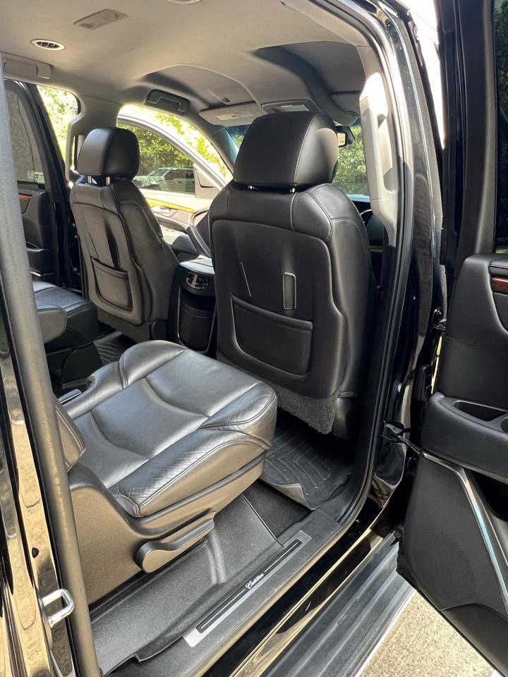 Cadillac Escalade ESV 2WD Standard 2016