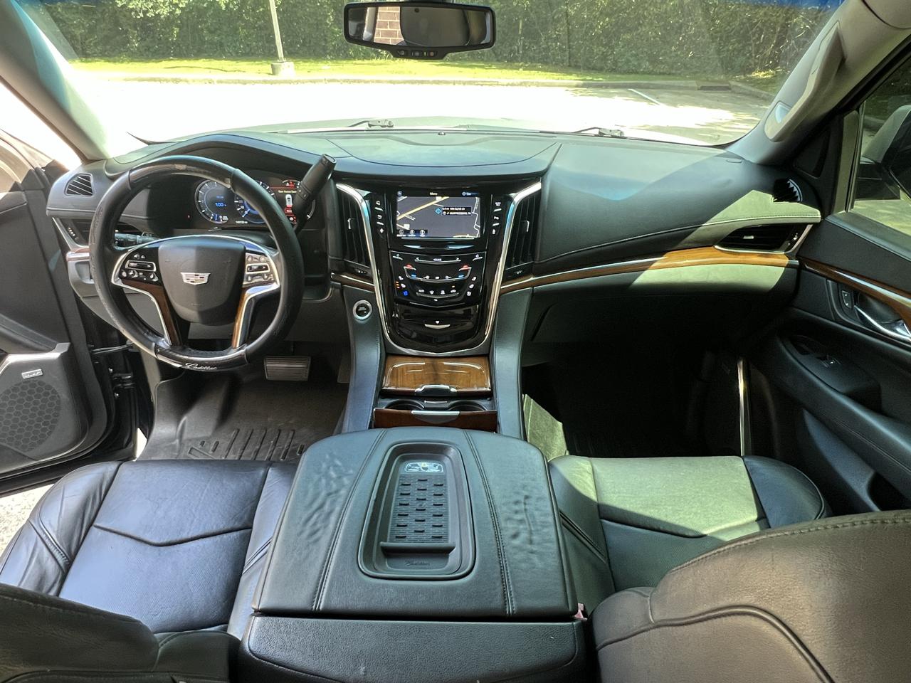 Cadillac Escalade ESV 2WD Standard 2016