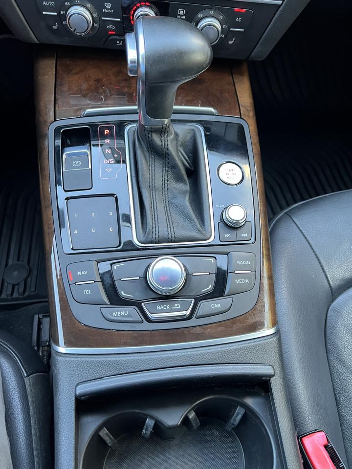 Audi A6 3.0T quattro Tiptronic 2012