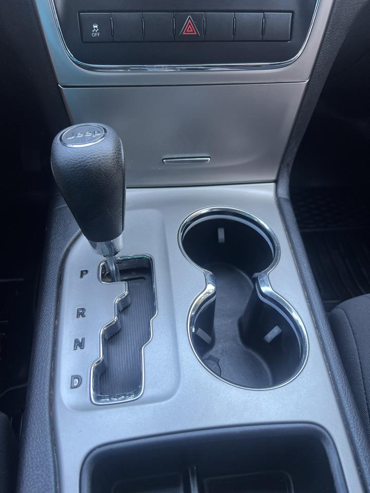 Jeep Grand Cherokee Laredo 4WD 2013