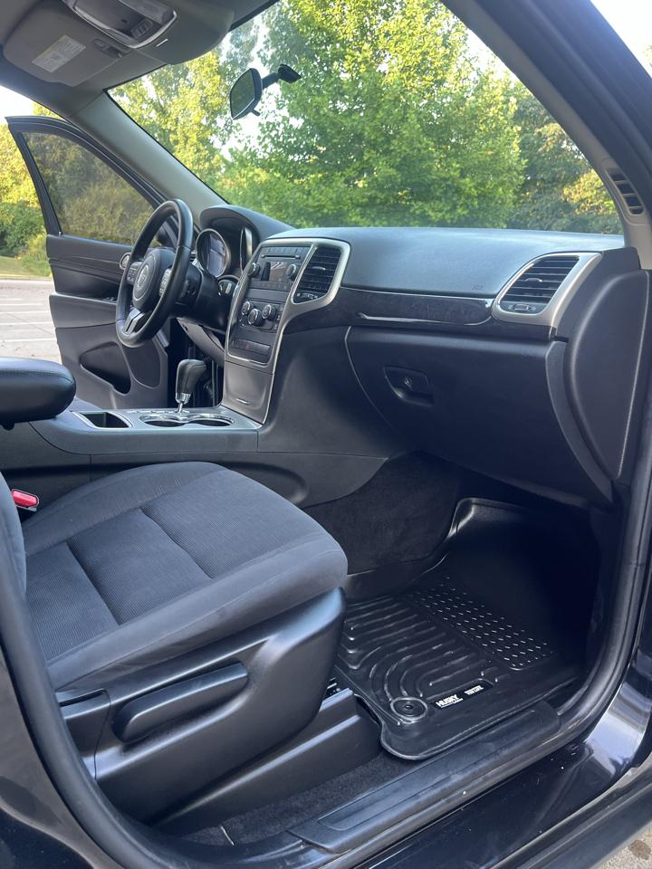 Jeep Grand Cherokee Laredo 4WD 2013