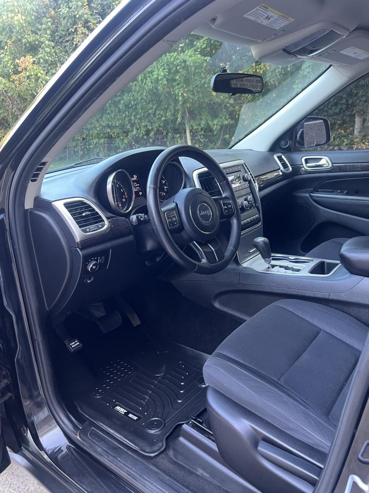 Jeep Grand Cherokee Laredo 4WD 2013