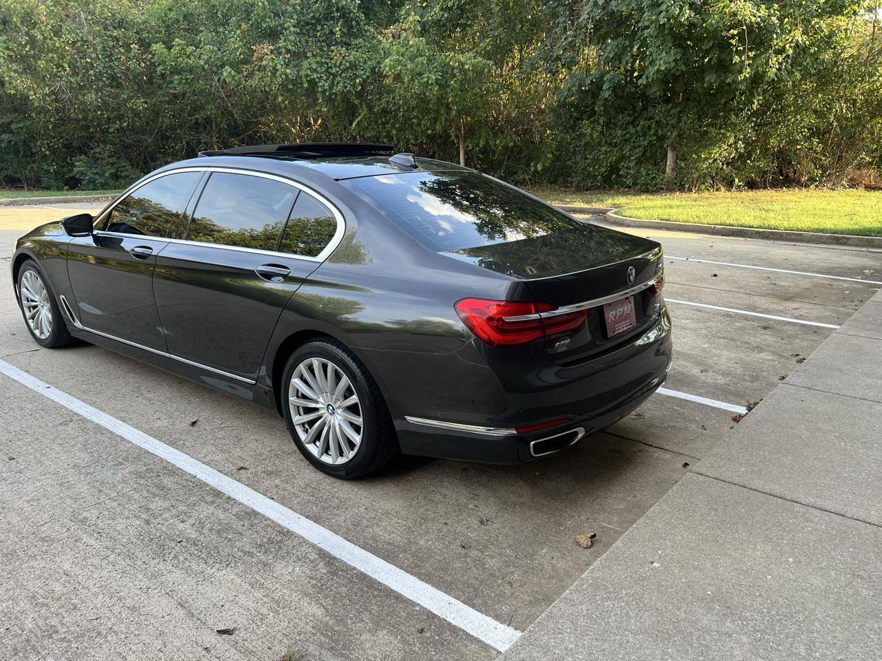 BMW 7-Series 740i 2016