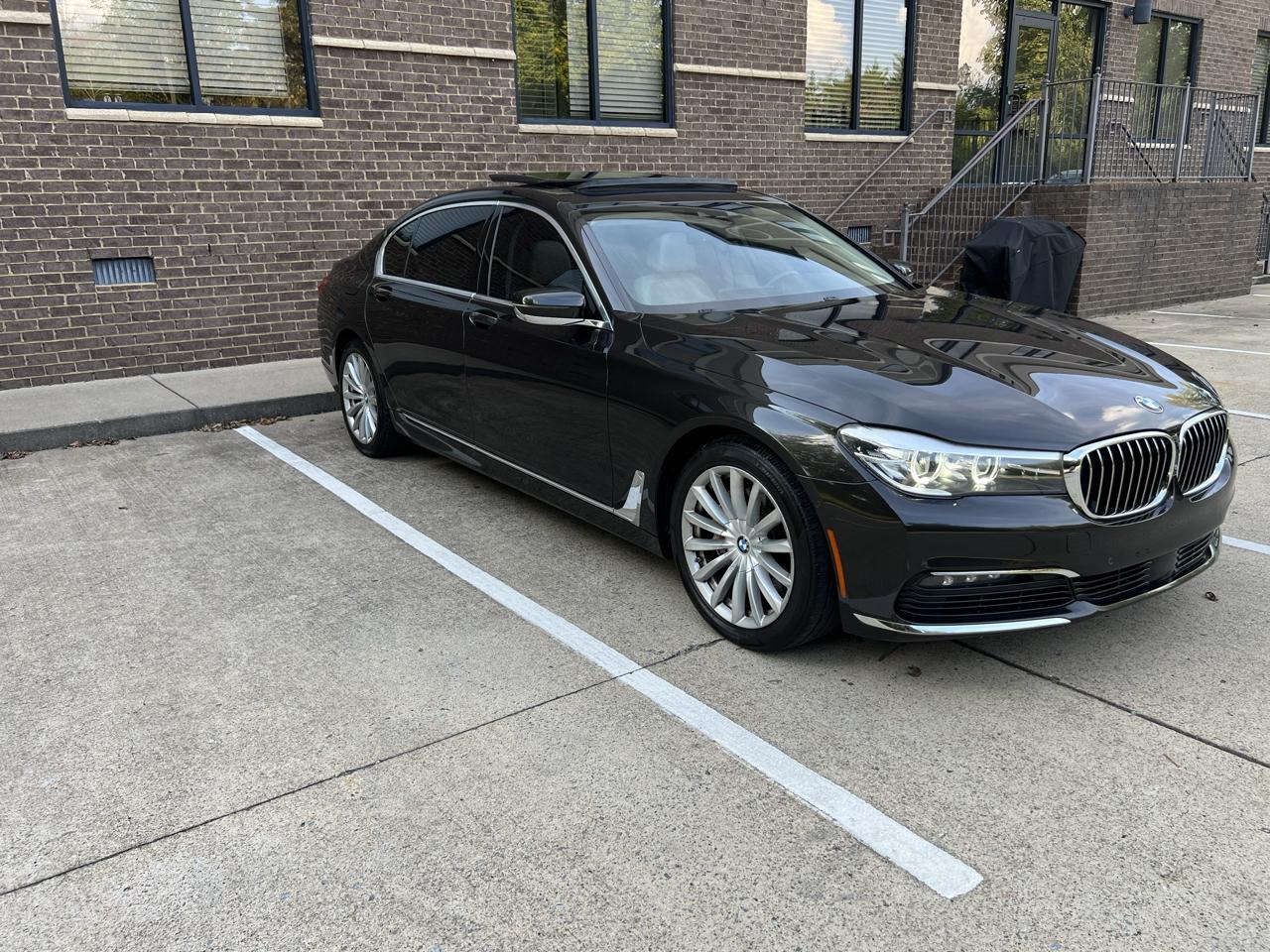 BMW 7-Series 740i 2016