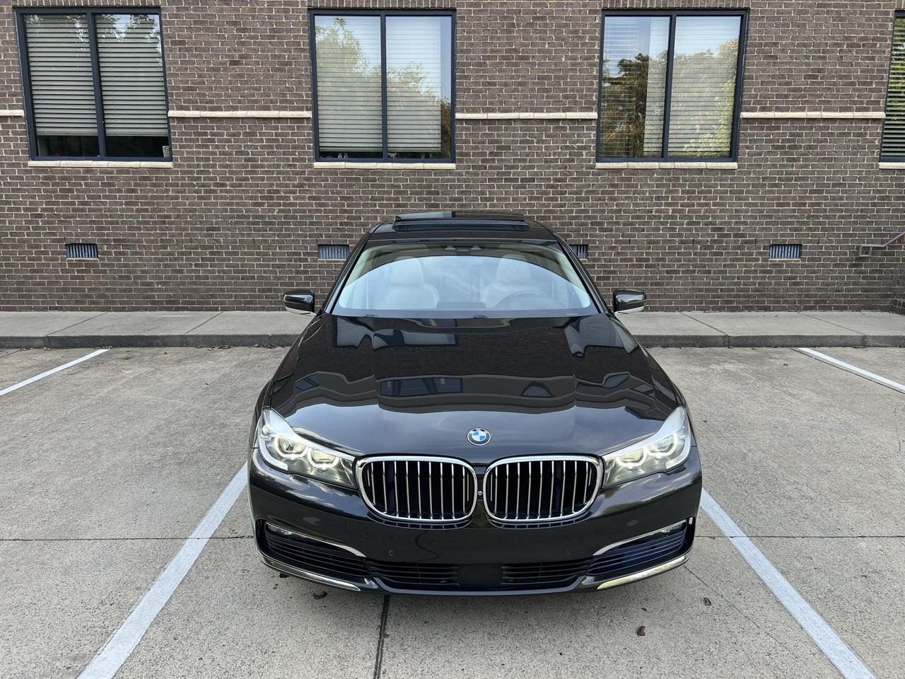 BMW 7-Series 740i 2016