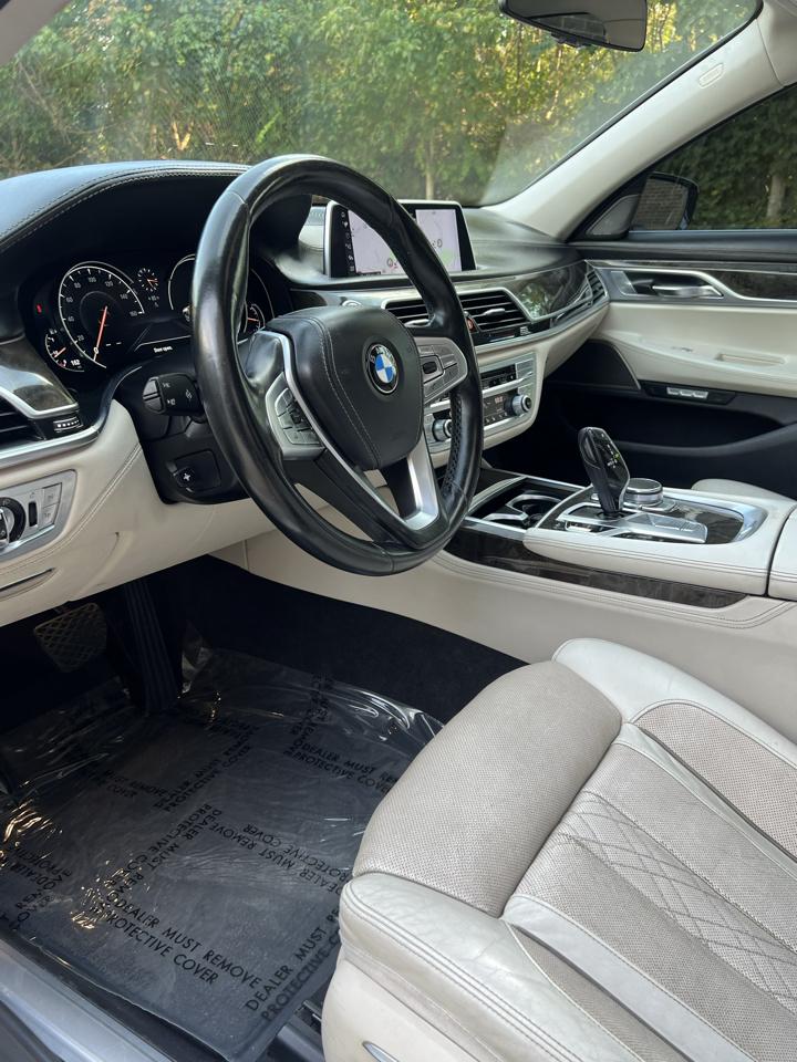 BMW 7-Series 740i 2016