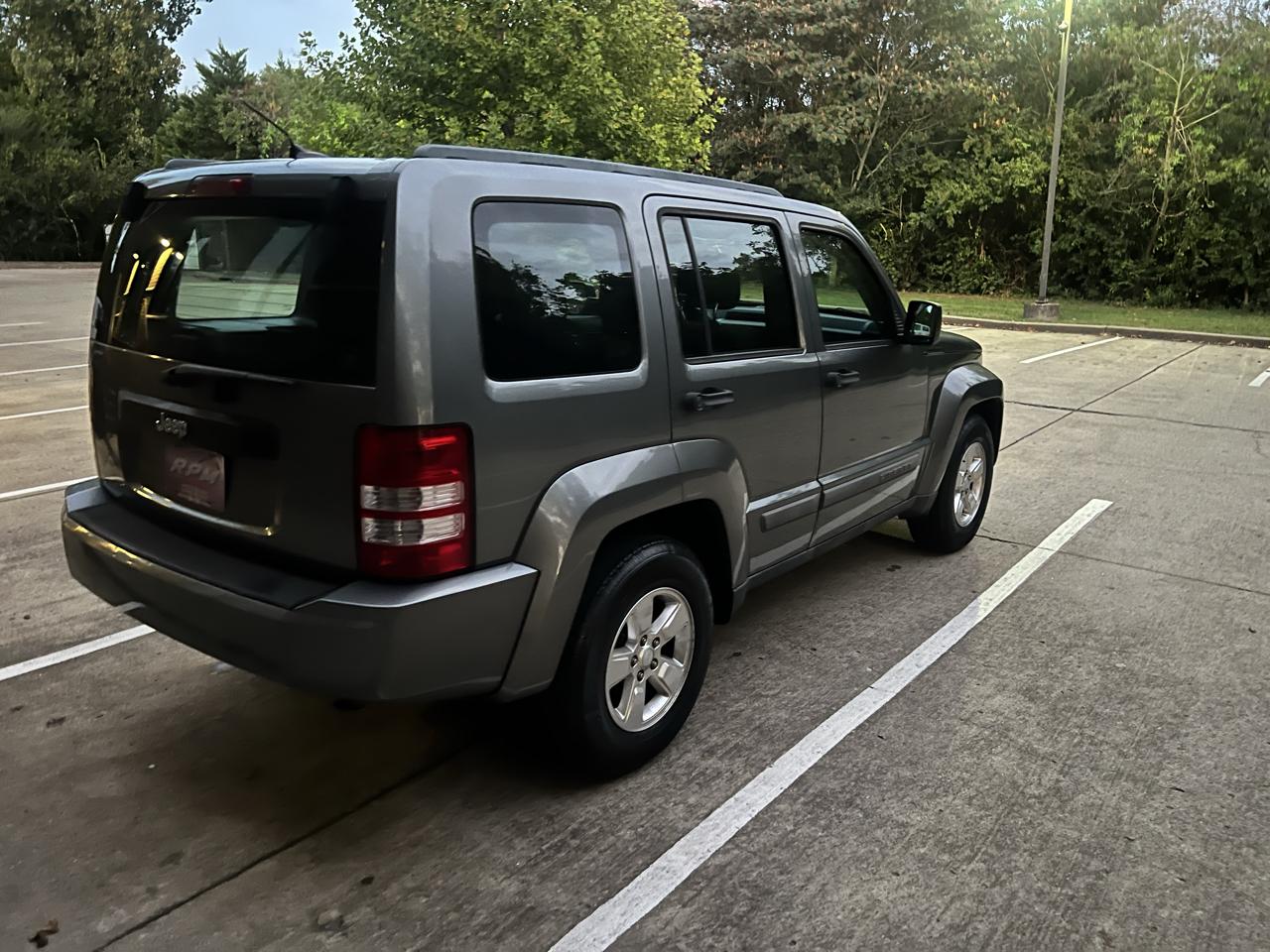Jeep Liberty Sport 2WD 2012