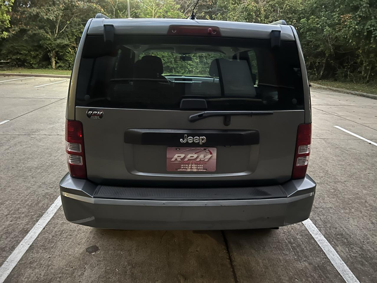 Jeep Liberty Sport 2WD 2012