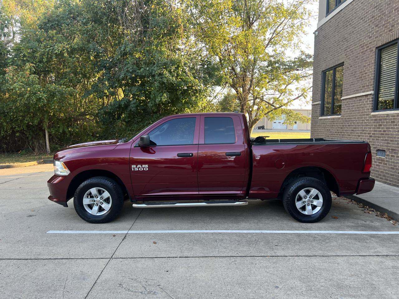 RAM 1500 Tradesman Quad Cab 4WD 2018