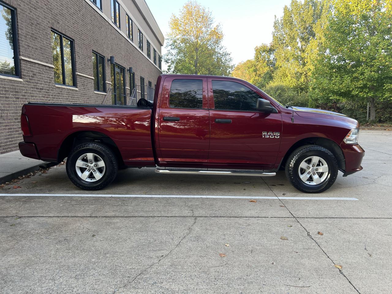 RAM 1500 Tradesman Quad Cab 4WD 2018