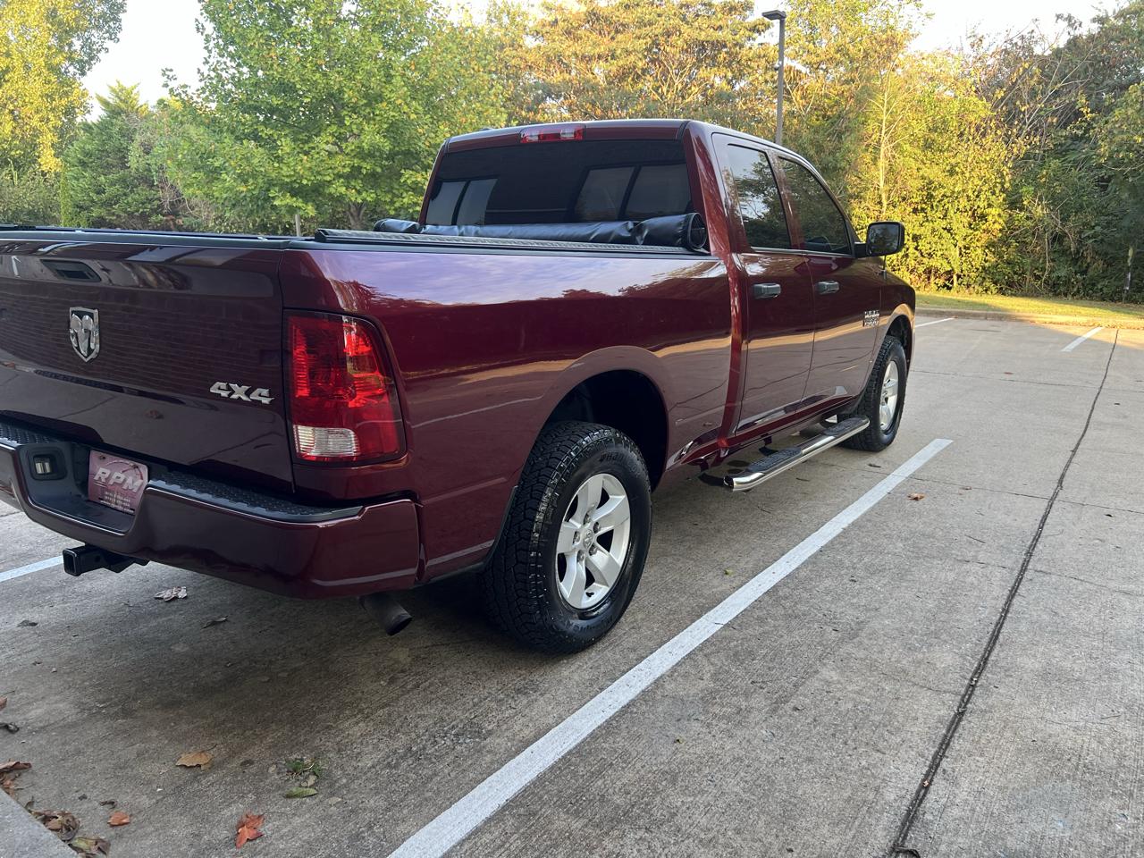 RAM 1500 Tradesman Quad Cab 4WD 2018