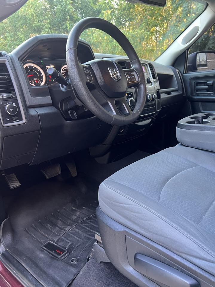 RAM 1500 Tradesman Quad Cab 4WD 2018