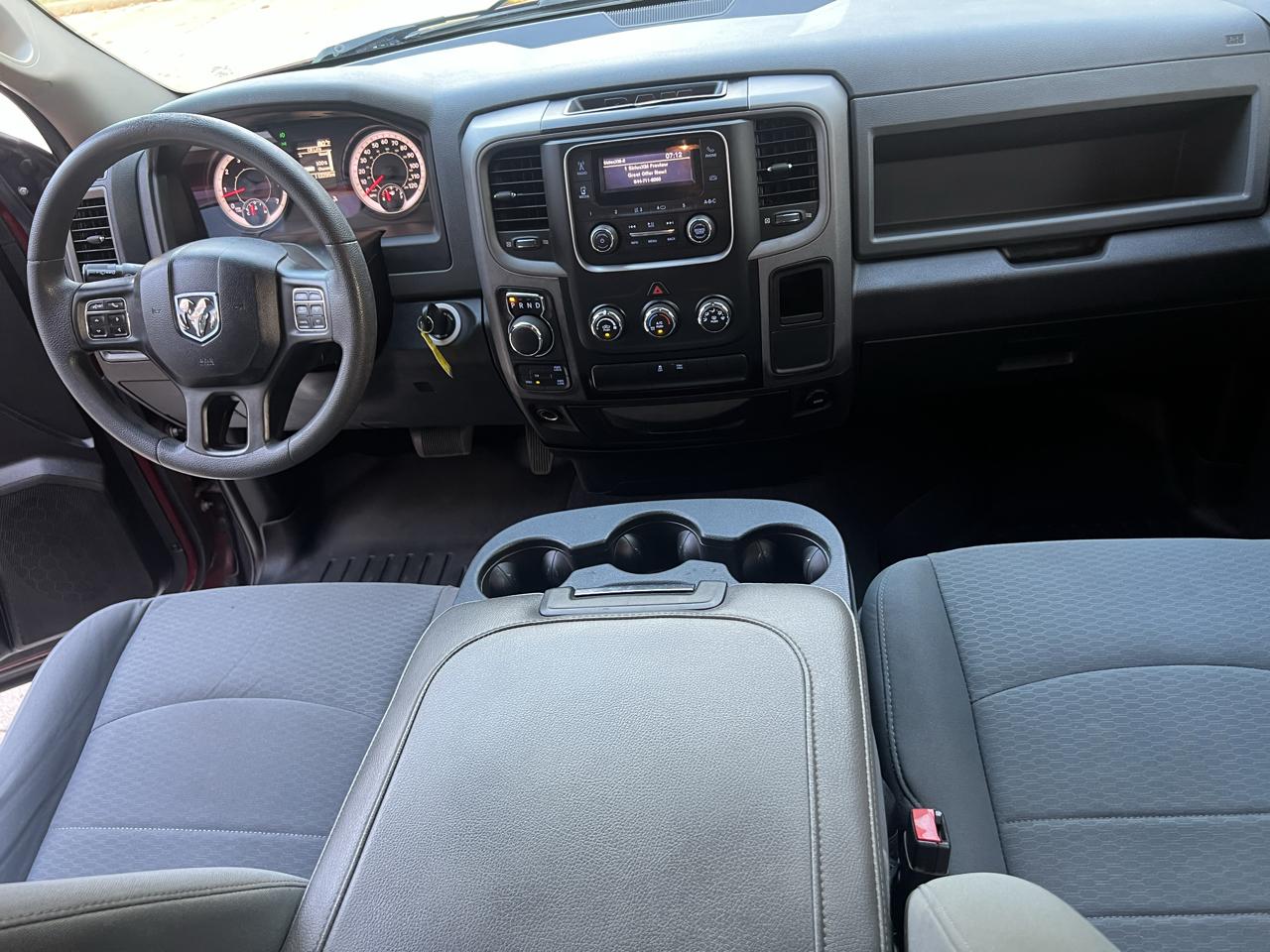 RAM 1500 Tradesman Quad Cab 4WD 2018