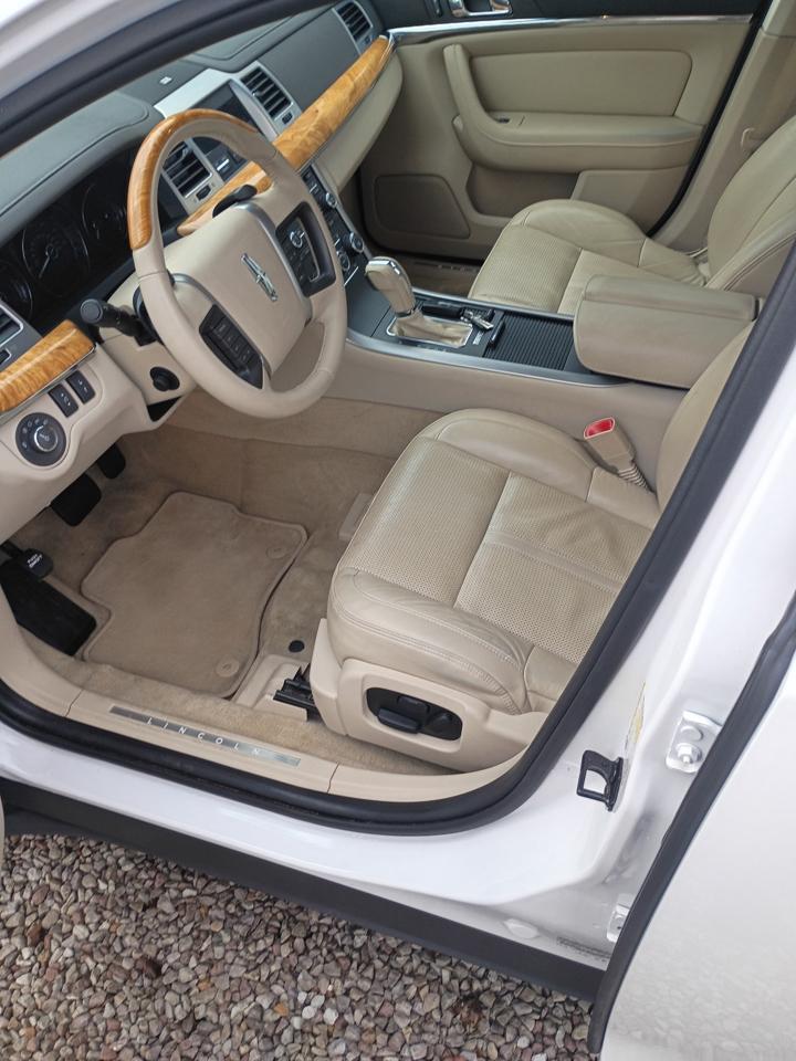 Lincoln MKS 3.7L AWD 2012