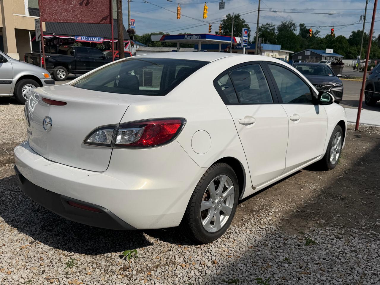 Mazda MAZDA3 i Touring 4-door 2010