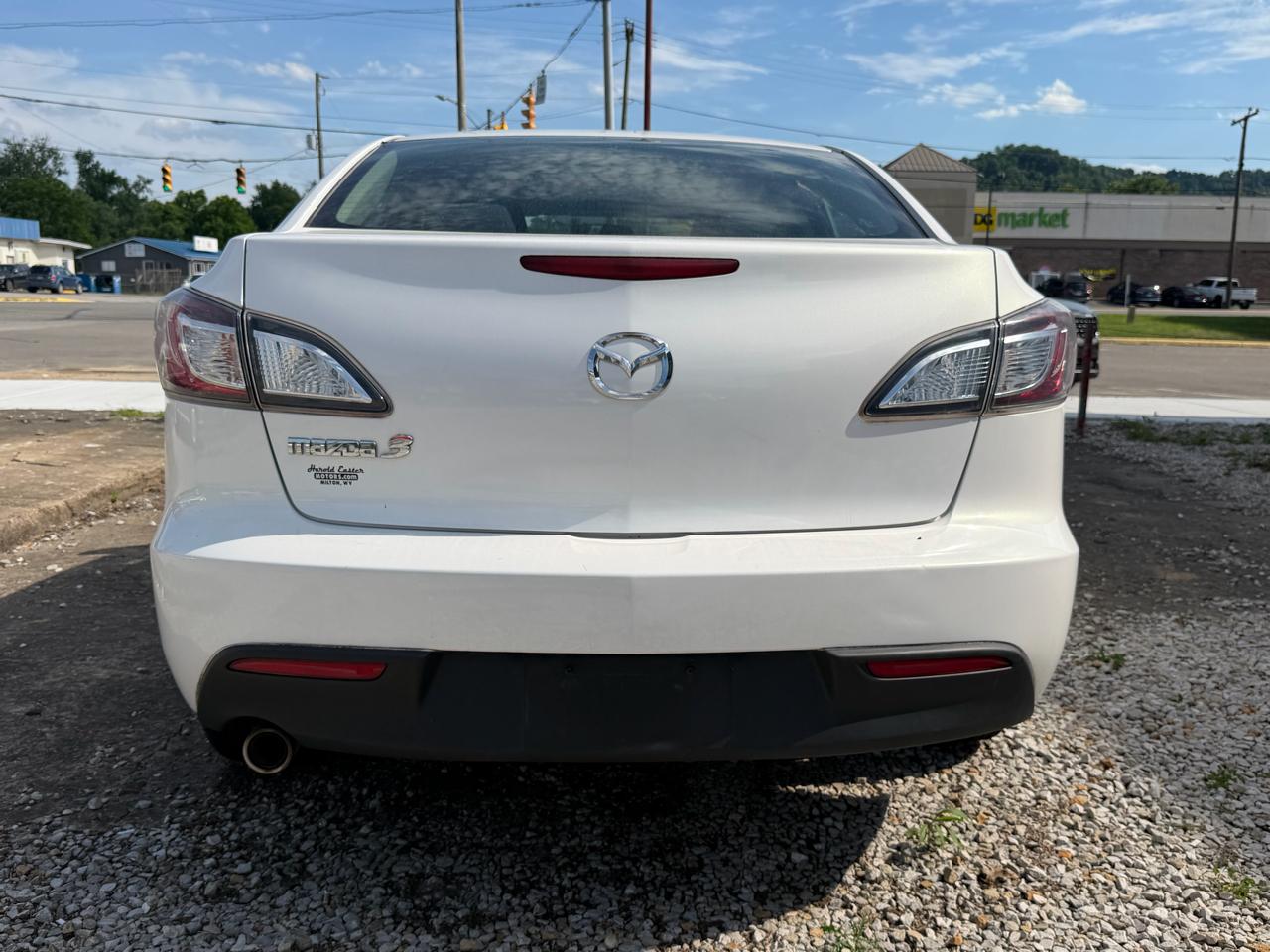 Mazda MAZDA3 i Touring 4-door 2010