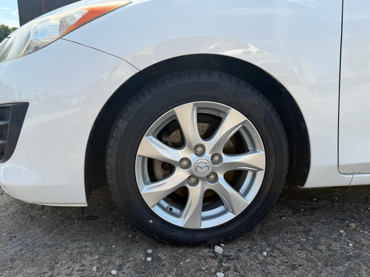 Mazda MAZDA3 i Touring 4-door 2010