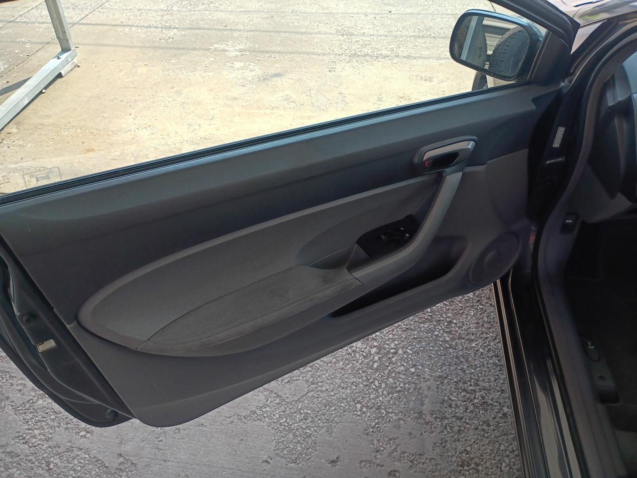 Honda Civic LX Coupe 5-Speed AT 2009
