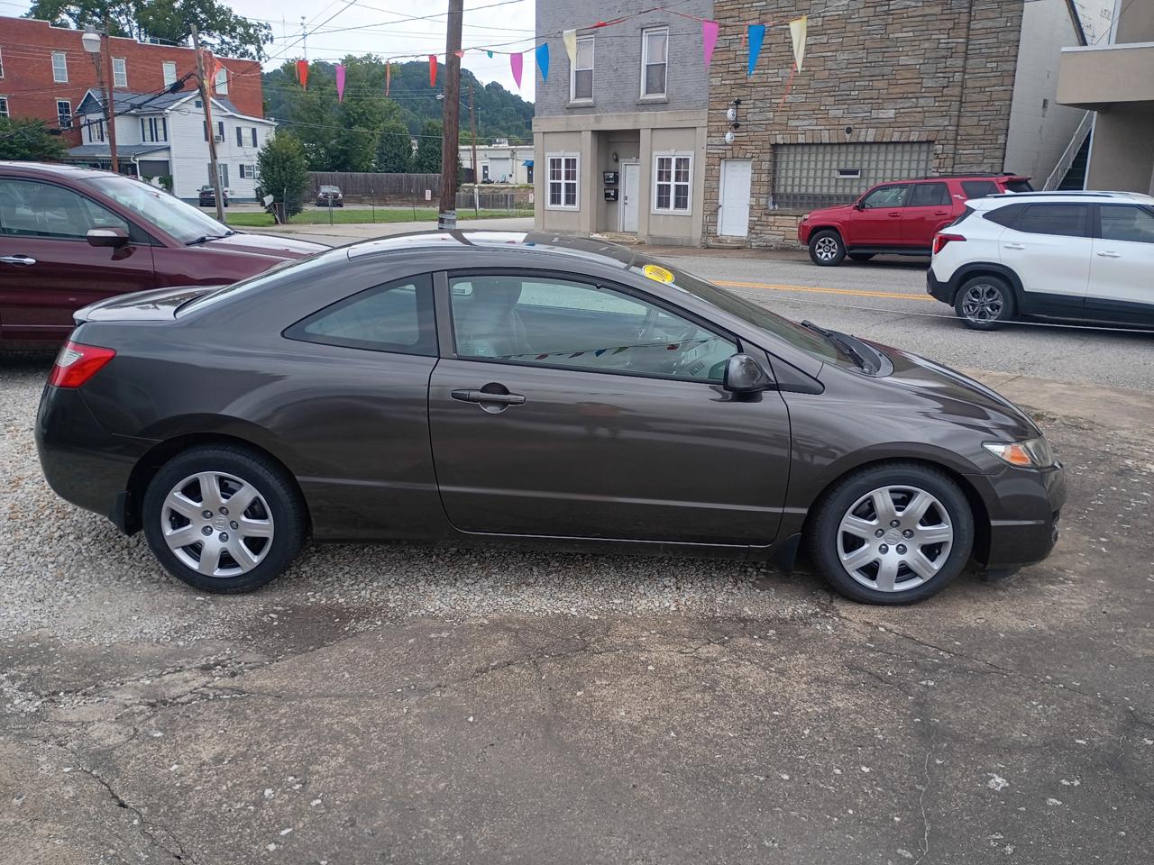 Honda Civic LX Coupe 5-Speed AT 2009