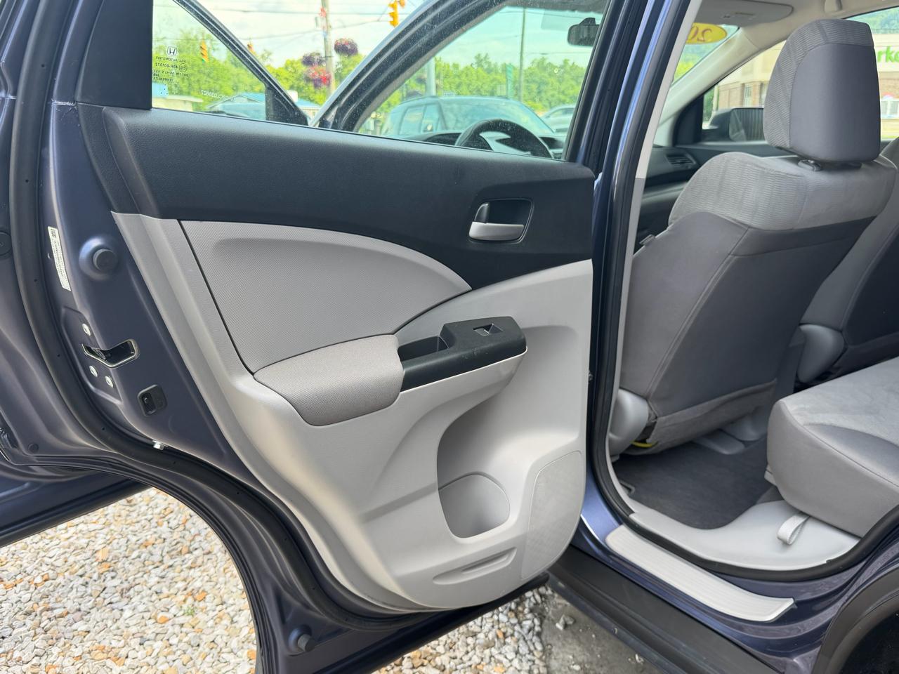 Honda CR-V LX 4WD 5-Speed AT 2012