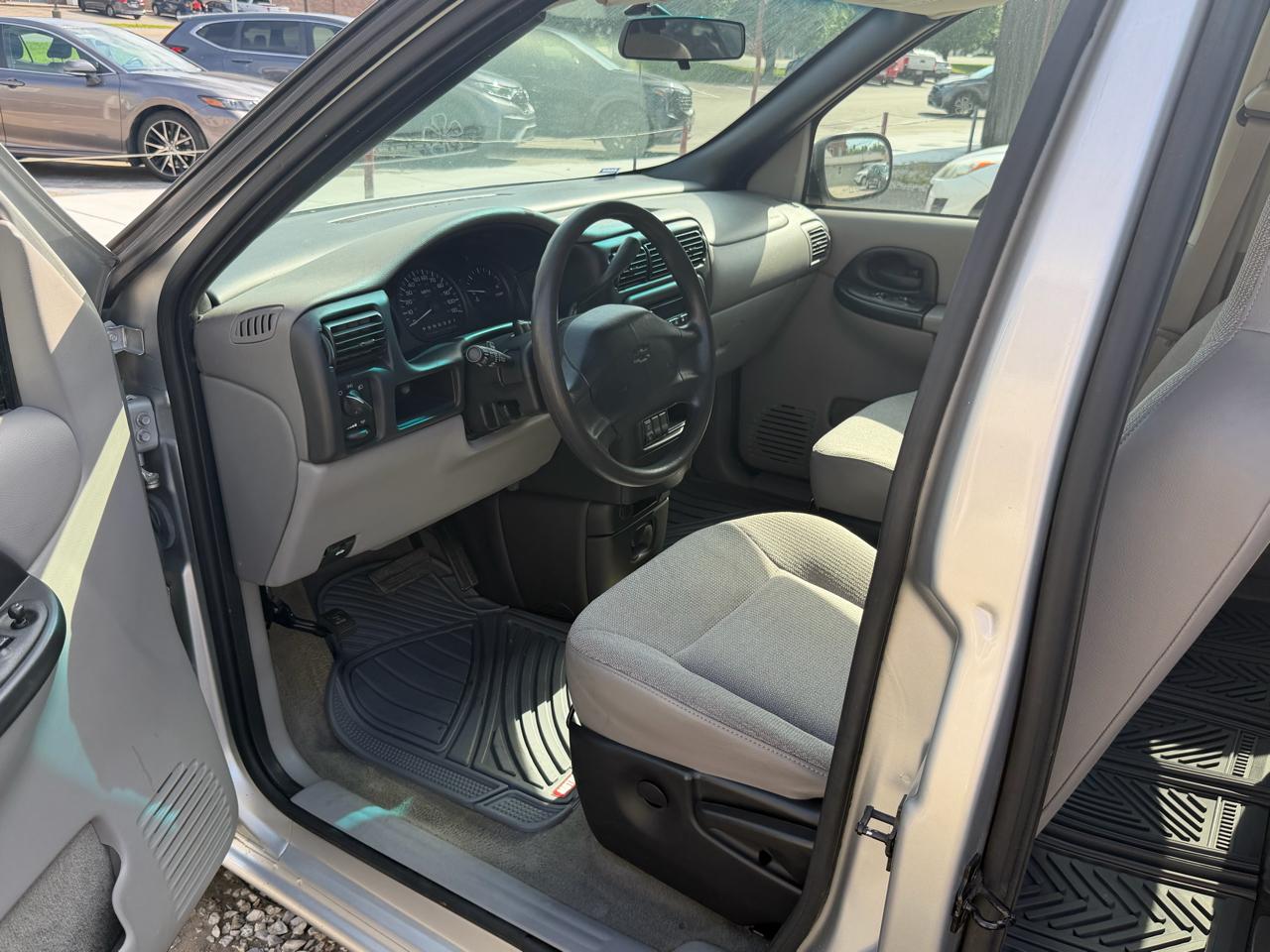 Chevrolet Venture Base 2003