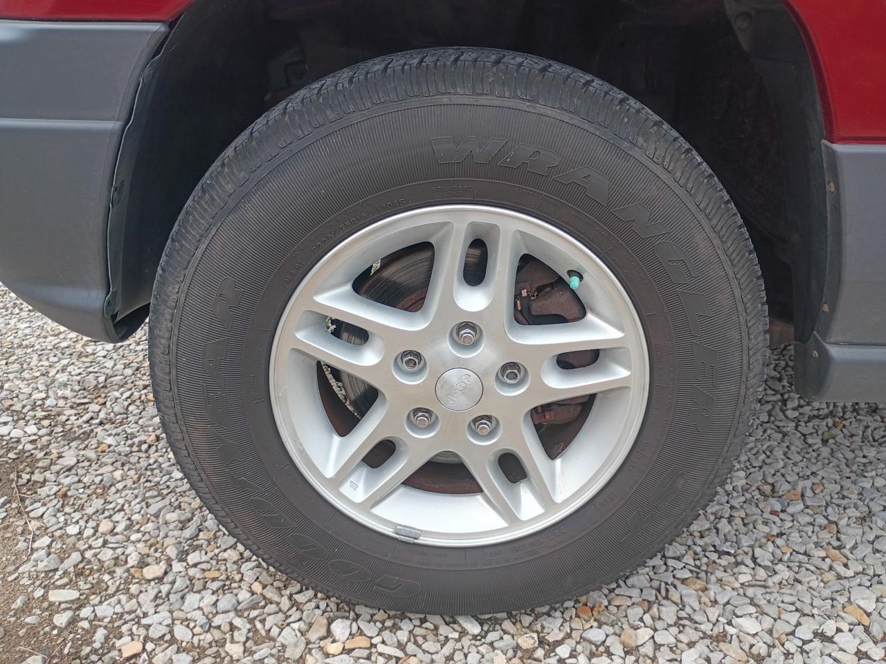 2003 Jeep Grand Cherokee LAREDO - Photo 13