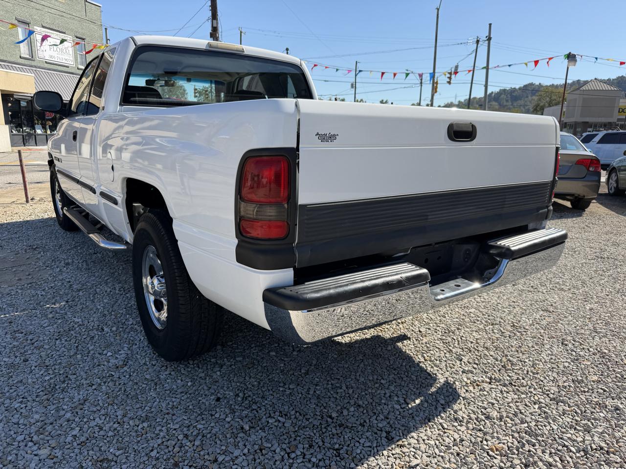 Dodge Ram 1500 Quad Cab 6.5-ft. Bed 2WD 1998