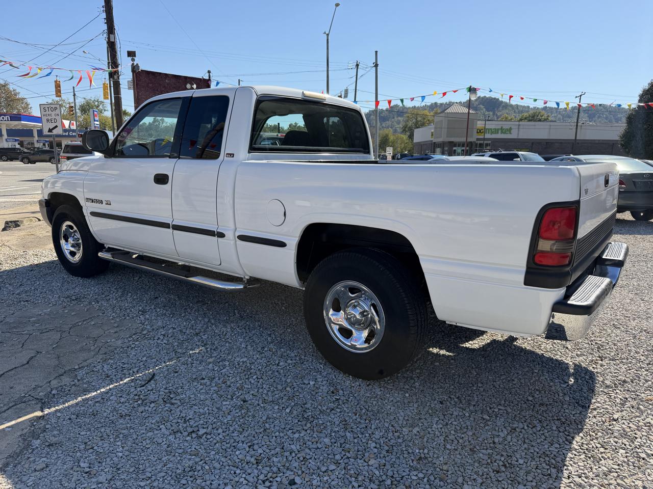Dodge Ram 1500 Quad Cab 6.5-ft. Bed 2WD 1998