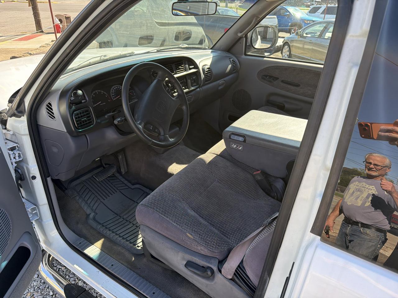 Dodge Ram 1500 Quad Cab 6.5-ft. Bed 2WD 1998