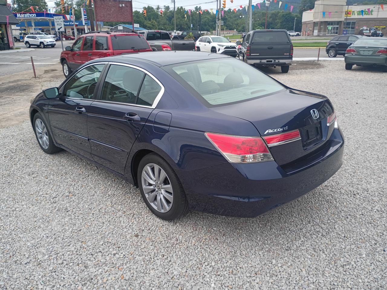 Honda Accord EX Sedan AT 2011
