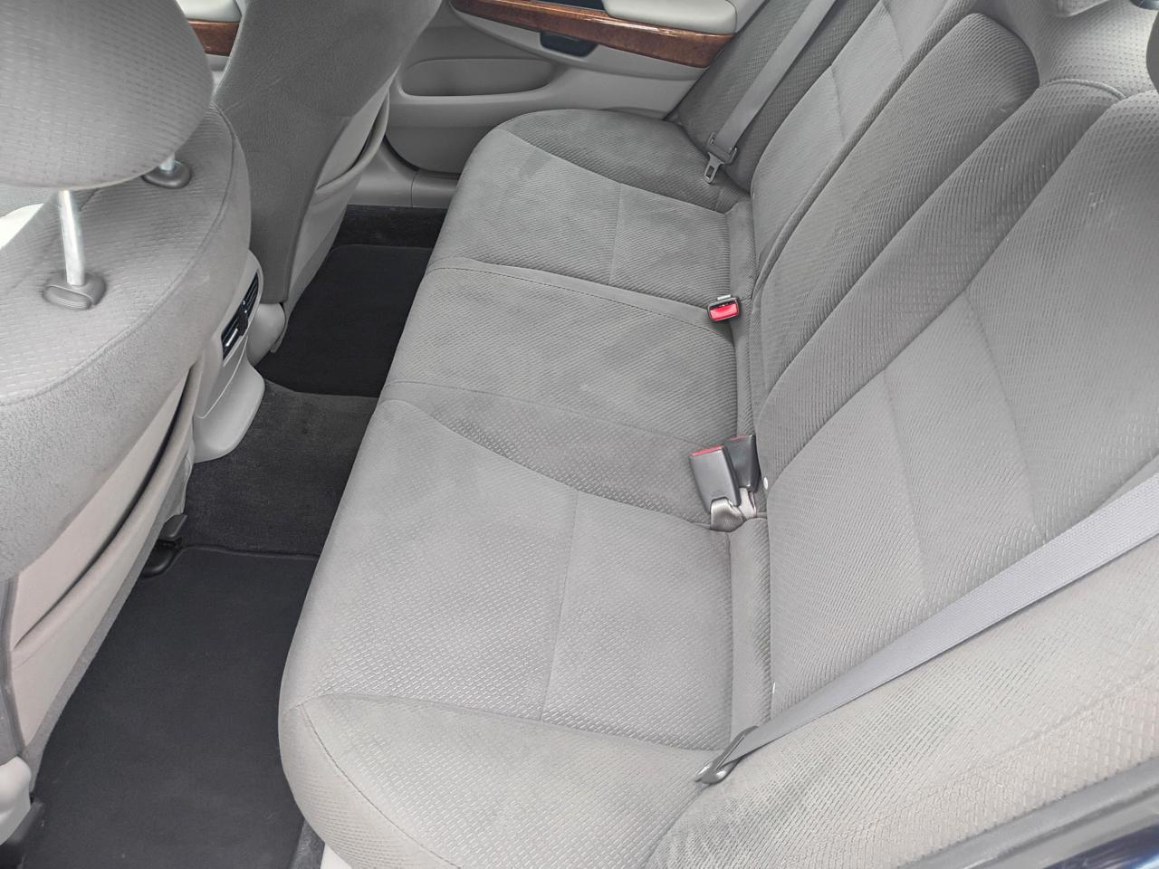 Honda Accord EX Sedan AT 2011