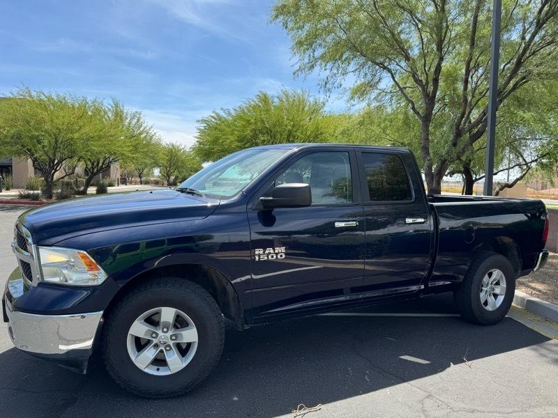 RAM 1500 SLT Quad Cab 4WD 2017