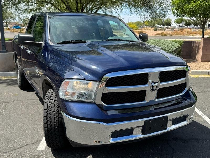 RAM 1500 SLT Quad Cab 4WD 2017