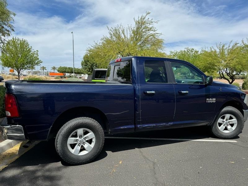 RAM 1500 SLT Quad Cab 4WD 2017