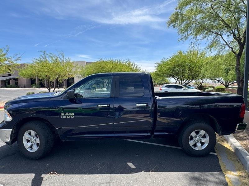 RAM 1500 SLT Quad Cab 4WD 2017
