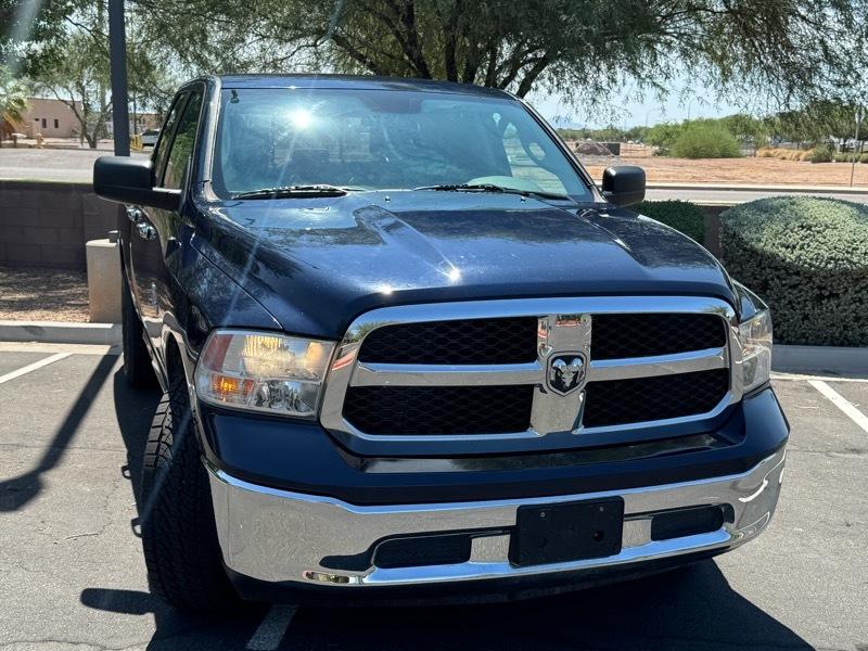 RAM 1500 SLT Quad Cab 4WD 2017