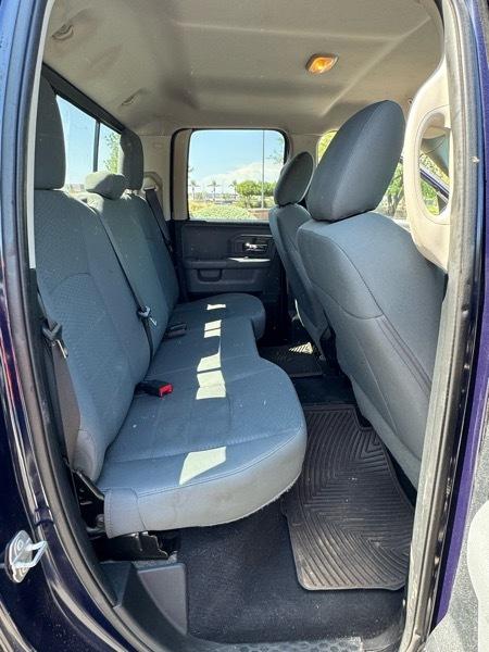 RAM 1500 SLT Quad Cab 4WD 2017