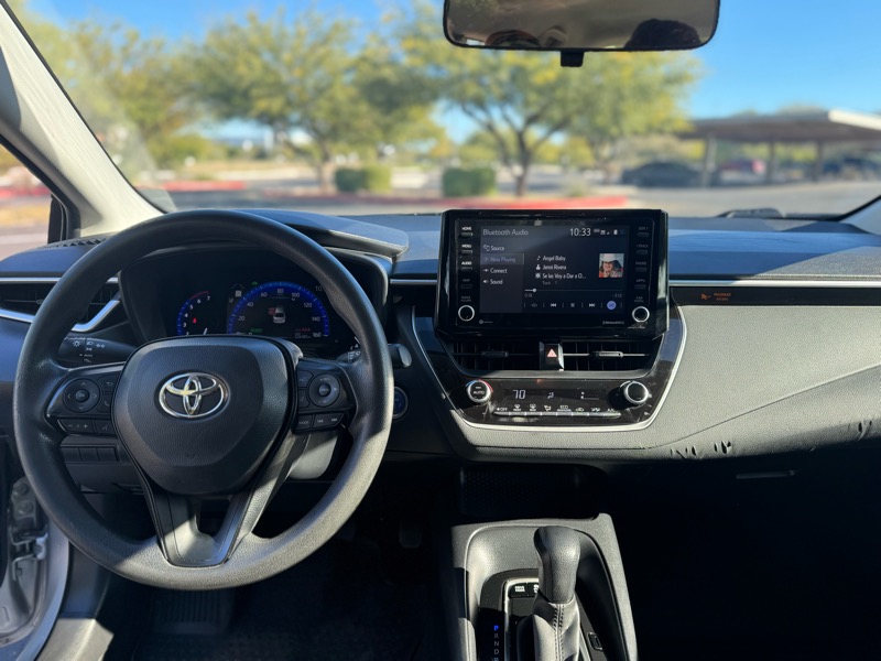 Toyota Corolla LE Hybrid 2022