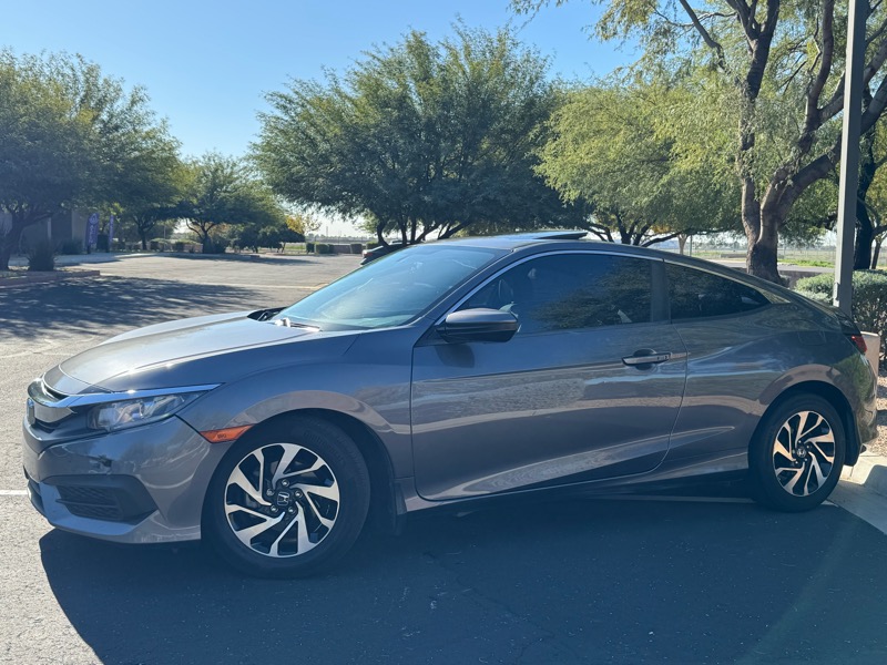 Honda Civic LX-P Coupe CVT 2018