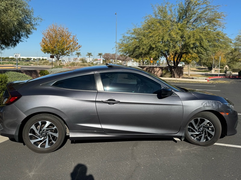 Honda Civic LX-P Coupe CVT 2018