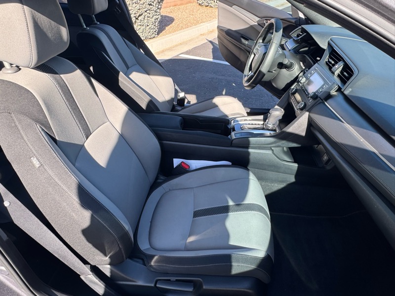 Honda Civic LX-P Coupe CVT 2018