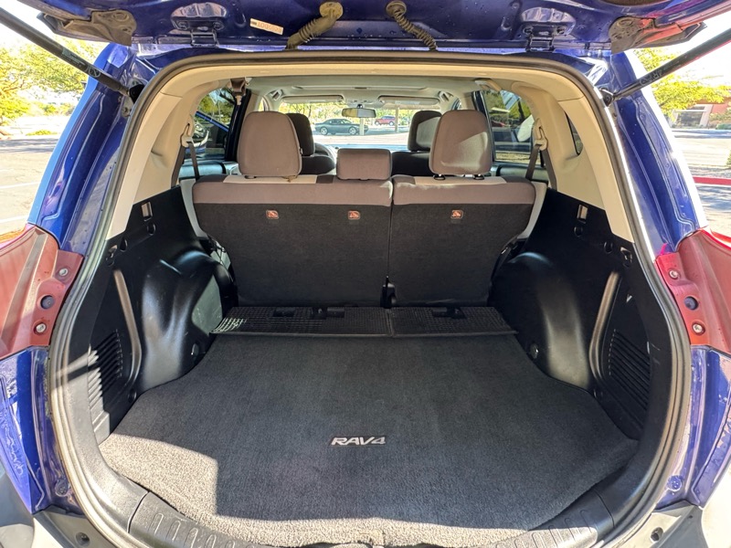 Toyota RAV4 XLE FWD 2015