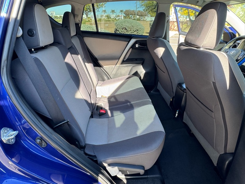 Toyota RAV4 XLE FWD 2015