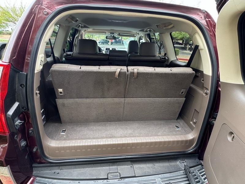 Lexus GX 460 Sport Utility 2012