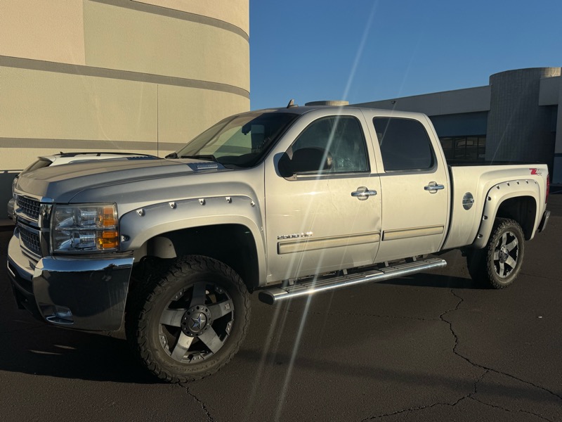 2010 Chevrolet Silverado 2500HD LT Crew Cab 4WD