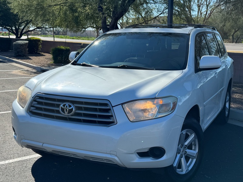 Toyota Highlander Base 2WD V6 2010