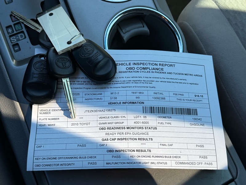 Toyota Highlander Base 2WD V6 2010